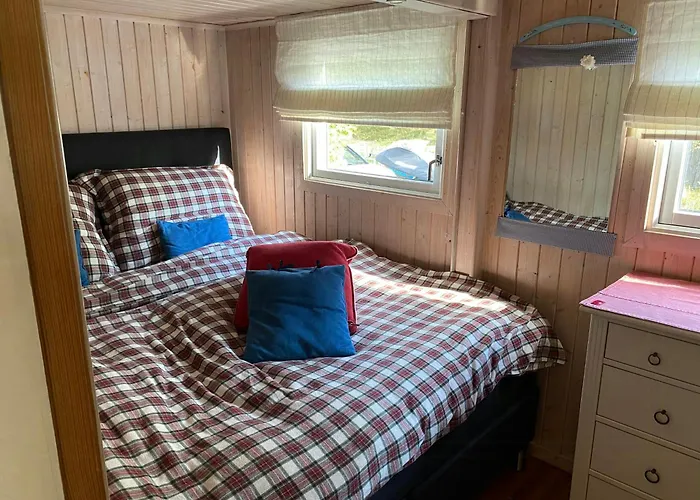 Norwegian Vibes With View In Vegarshei Ferienhaus *