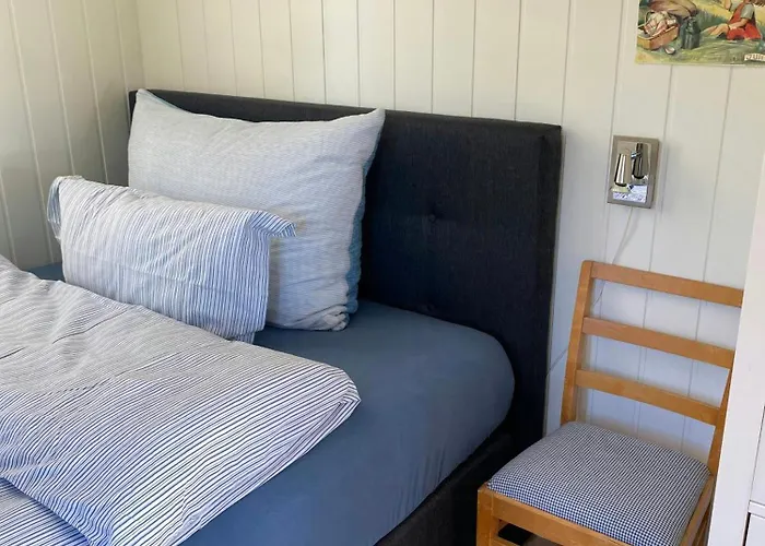 Norwegian Vibes With View In Vegarshei *